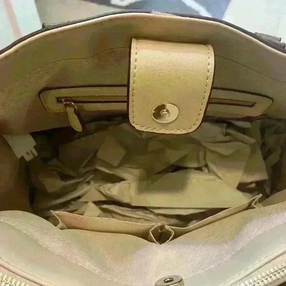 Mossimo Beige and Brown Tote Bag - Picture 3 of 5